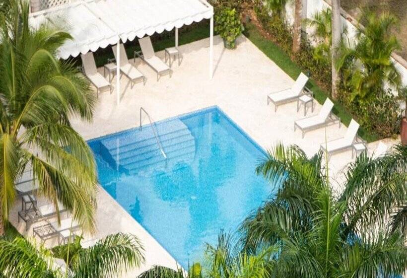 هتل Casa Hemingway