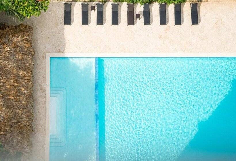 هتل Casa Hemingway