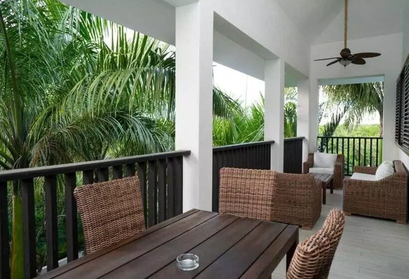 هتل Casa Hemingway