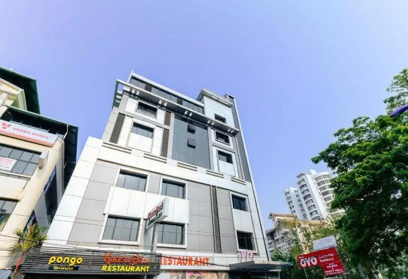 ホテル Cochin City Residency