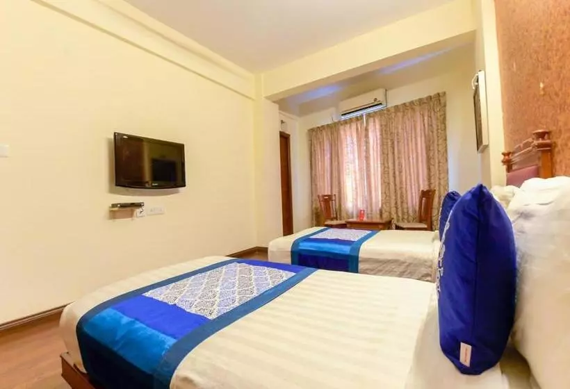 ホテル Cochin City Residency