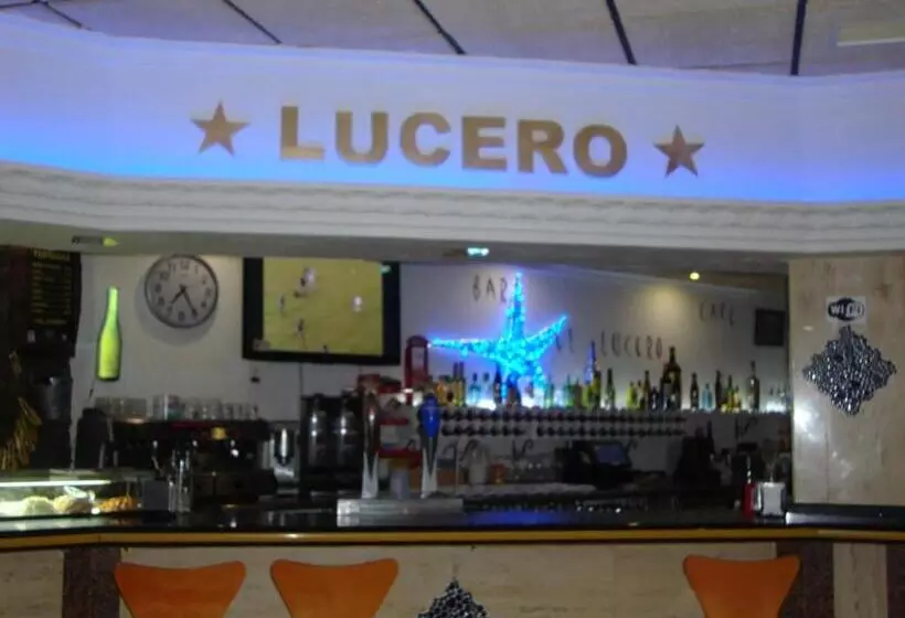 ホテル Lucero