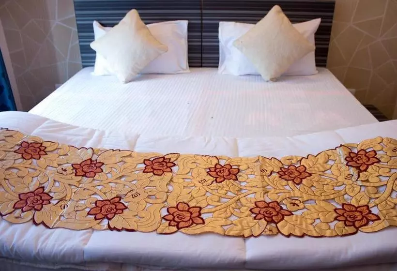 ホテル Collection O 6343 City Rooms Greater Noida