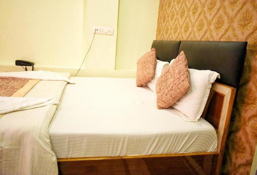 בית מלון כפרי Picasso Varanasi