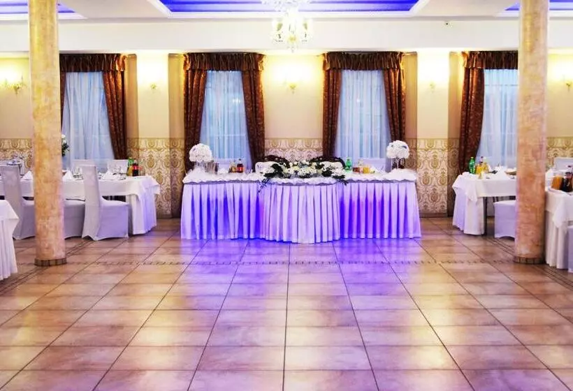 Hotelli Pod Herbem  Pokoje Ozonowane