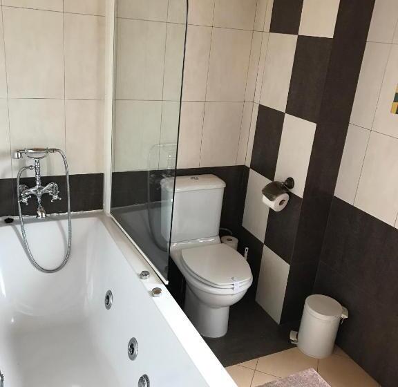 בית מלון כפרי Y Apartamentos Penarronda Playa