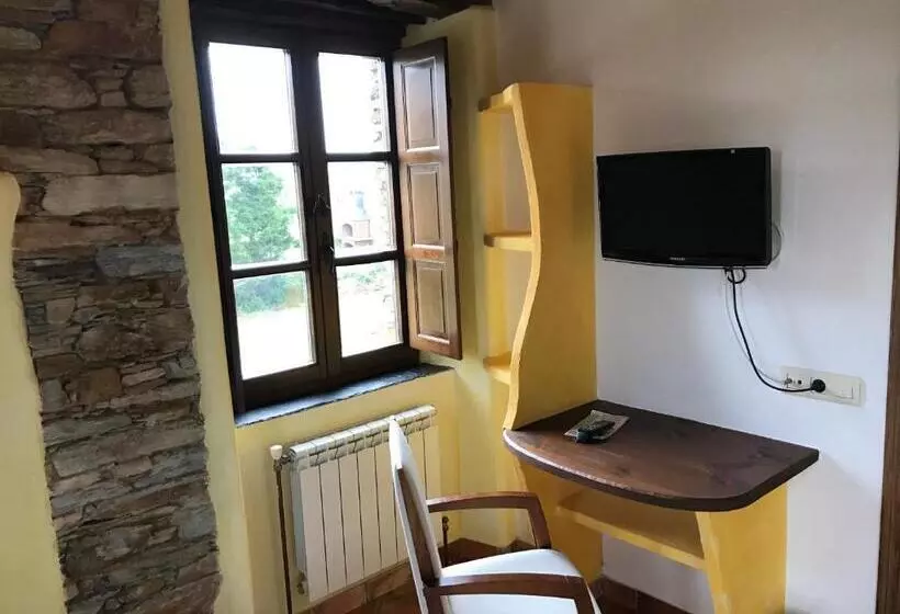 Hotelli Y Apartamentos Penarronda Playa