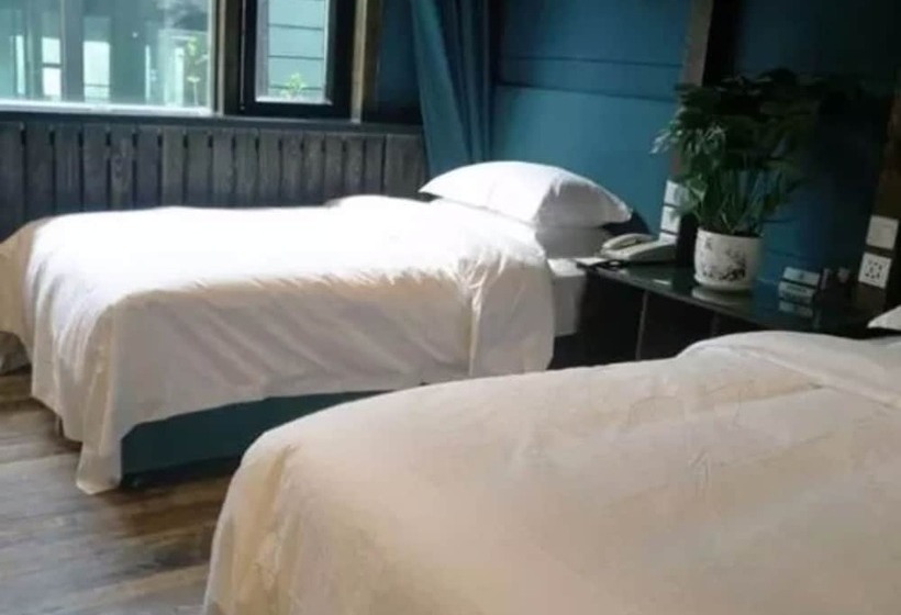 בית מלון כפרי Yema Silk Road Inn