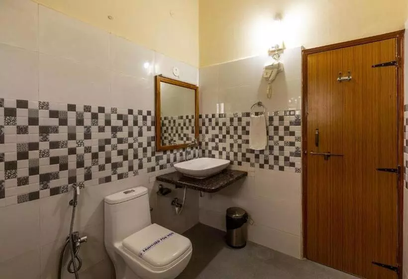 Kstdc Hotel Mayura Chalukya, Badami