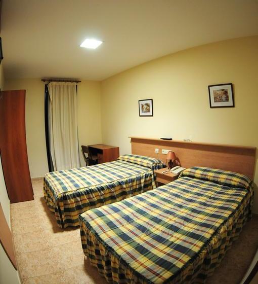 Monegros Hotel 4 Hermanos
