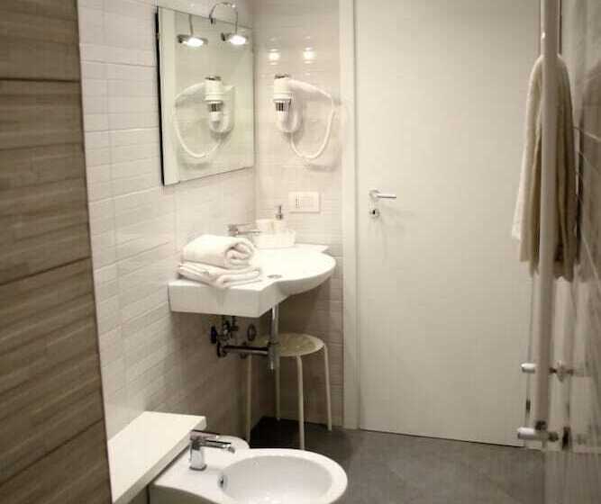 تختخواب و صبحانه Sotto Le Stelle Ai Decumani