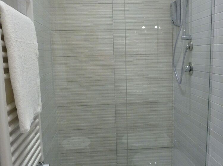 تختخواب و صبحانه Sotto Le Stelle Ai Decumani