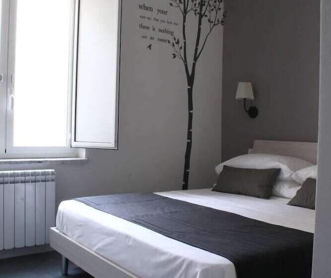 تختخواب و صبحانه Sotto Le Stelle Ai Decumani