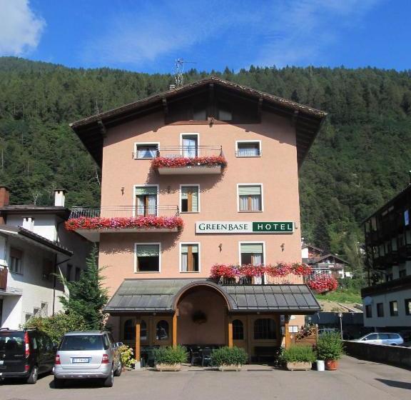 فندق Green Base