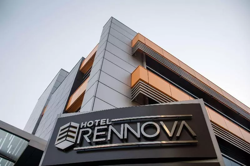 هتل Rennova