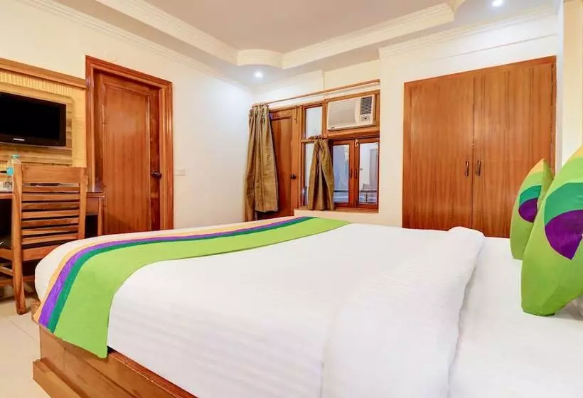 ホテル Treebo Calista, Patel Nagar