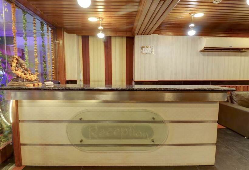 Hotel Treebo Calista, Patel Nagar