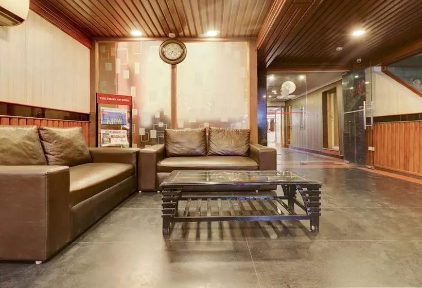 ホテル Treebo Calista, Patel Nagar