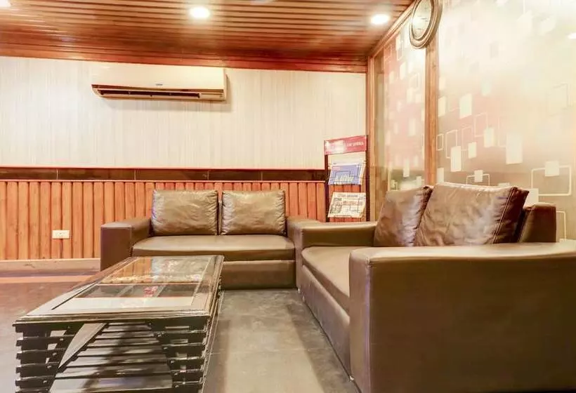 ホテル Treebo Calista, Patel Nagar