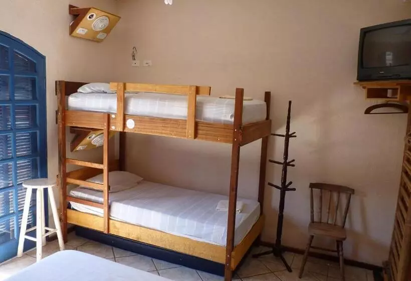 Maresias Hostel & Suites