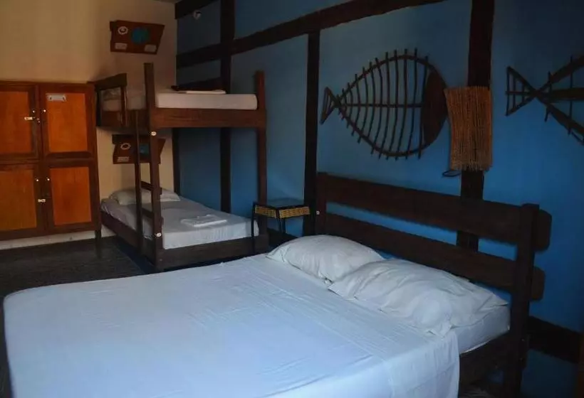 Maresias Hostel & Suites