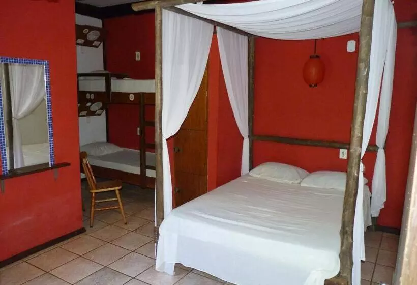 Maresias Hostel & Suites