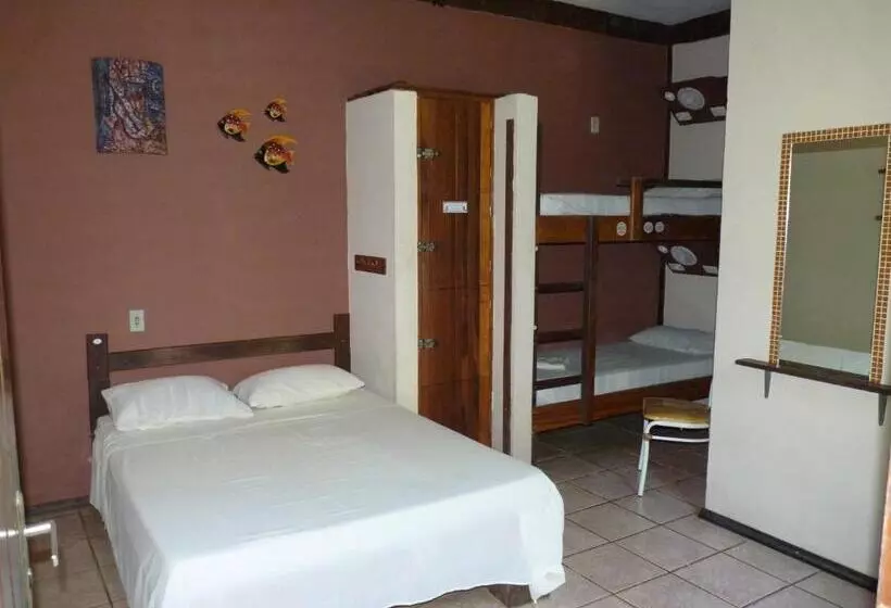 Maresias Hostel & Suites