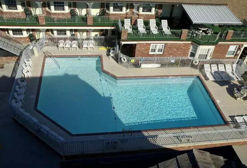モーテル Stockton Inns