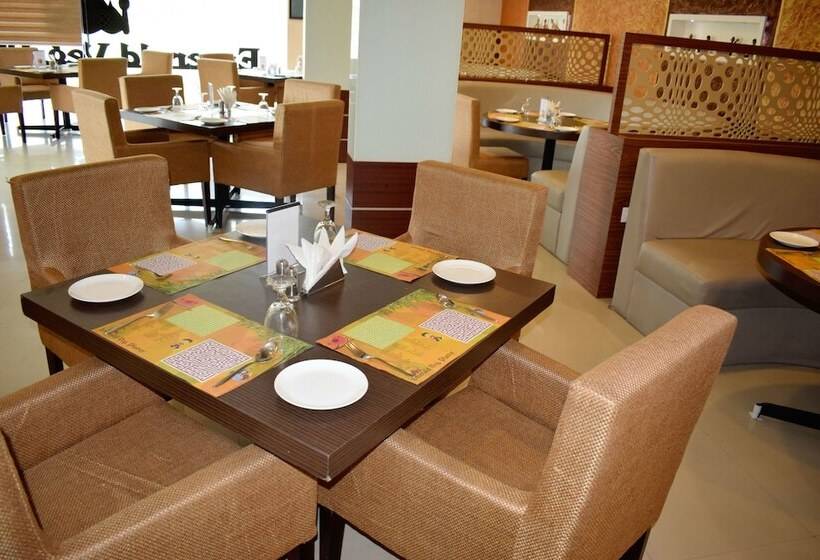 אתר נופש Nakshatra Emerald