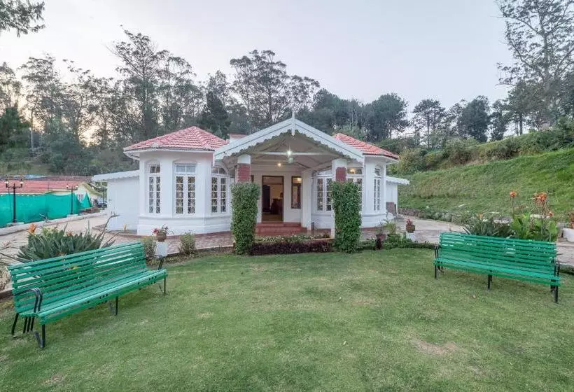 リゾートホテル Treebo Trend Whispering Meadows Ooty