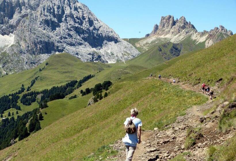 & Appartements Perwanger