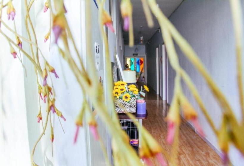 旅馆 Qingdao Ningye Xiaozhu