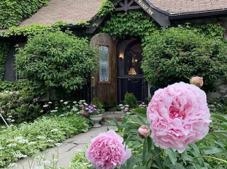 ベッドアンドブレックファースト Ivy Manor Inn Village Center