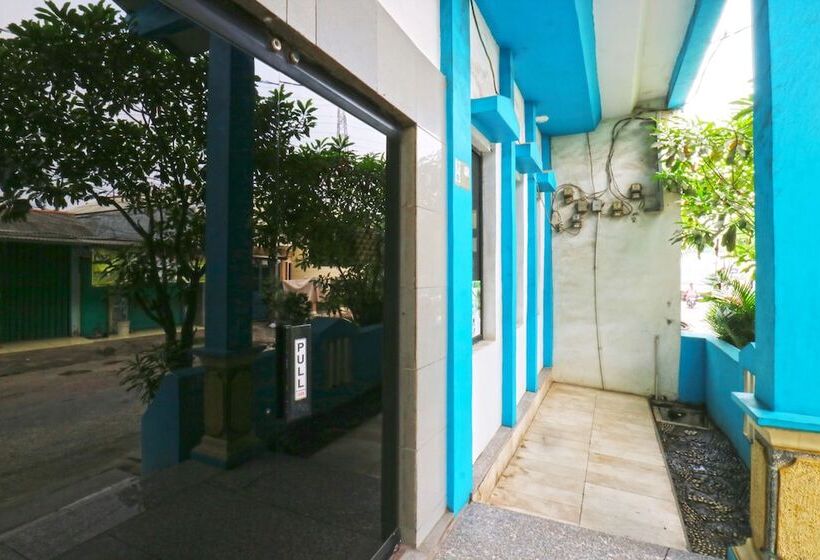 Bed and Breakfast Wisma Gading Indah 1