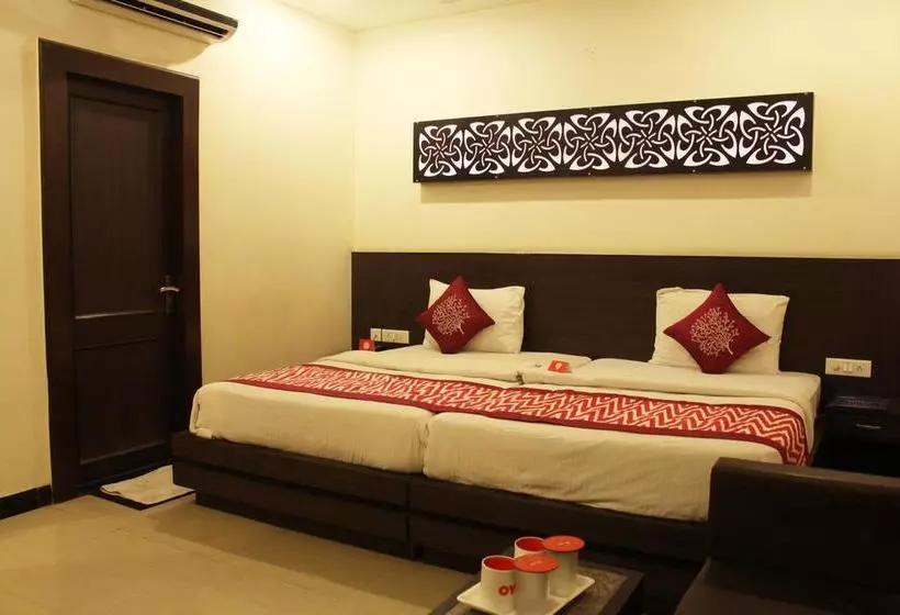 ホテル Oyo Premium Agra Cantt Idgah Road