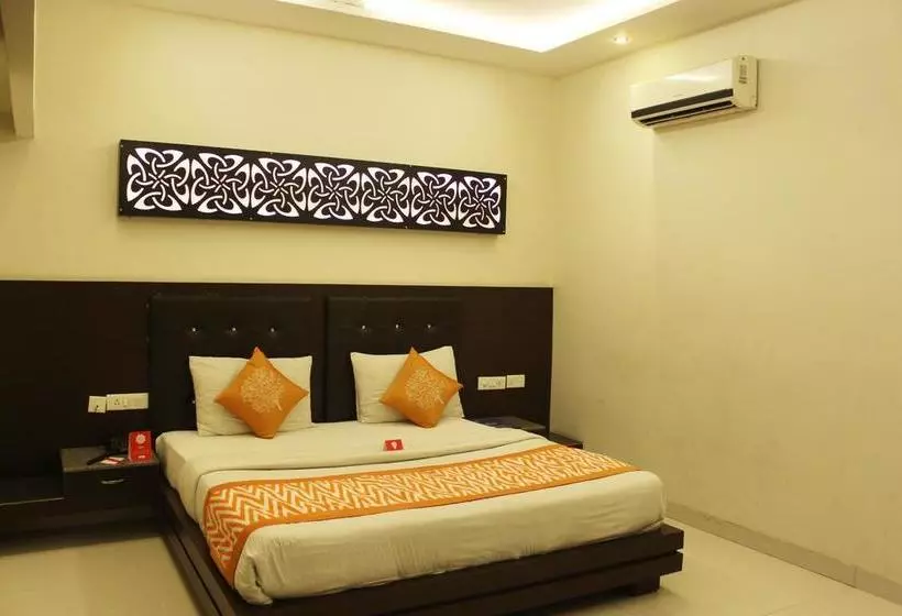 ホテル Oyo Premium Agra Cantt Idgah Road