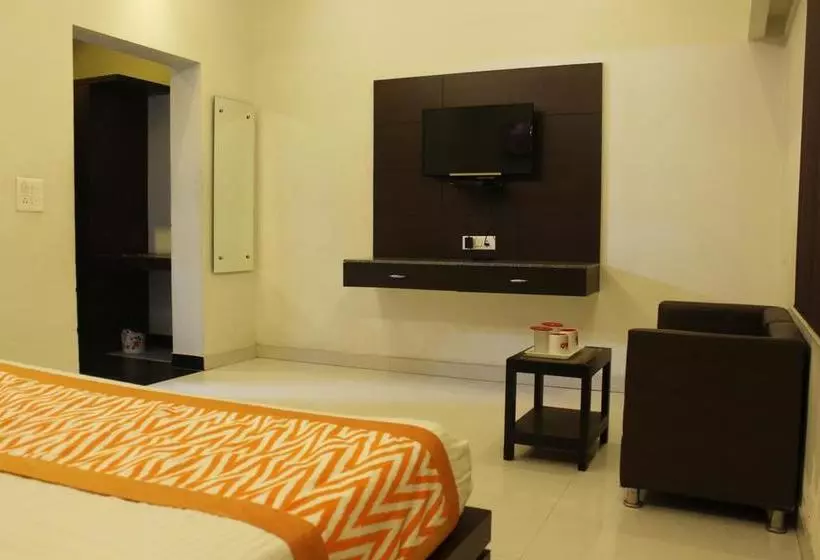 ホテル Oyo Premium Agra Cantt Idgah Road