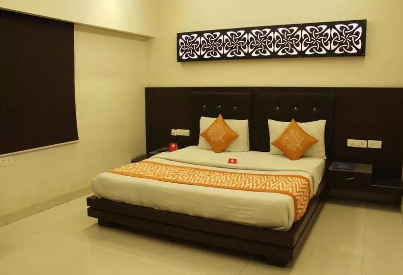 ホテル Oyo Premium Agra Cantt Idgah Road