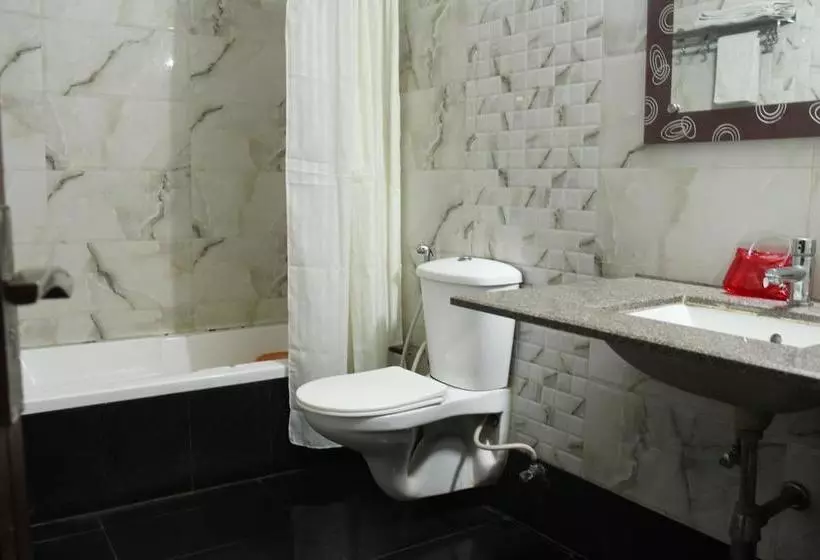 ホテル Oyo Premium Agra Cantt Idgah Road