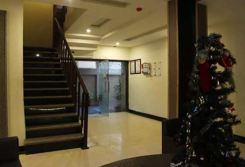 ホテル Oyo Premium Agra Cantt Idgah Road