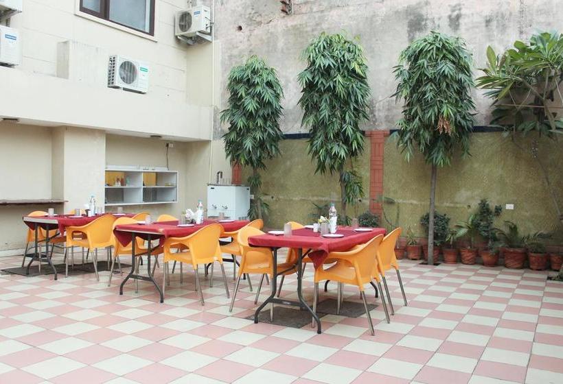 酒店 Oyo Premium Agra Cantt Idgah Road