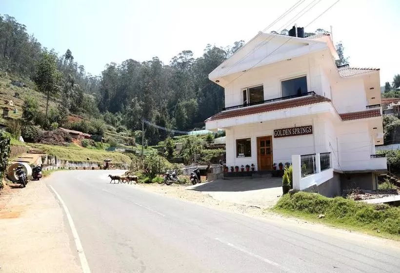 ホテル Oyo Rooms Kotagiri Road Near Tea Factory Ooty