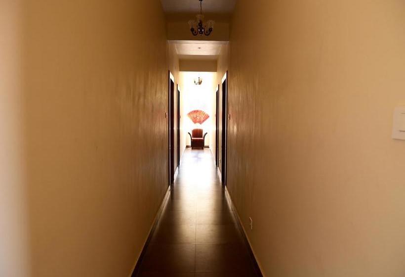 هتل Oyo Rooms Kotagiri Road Near Tea Factory Ooty