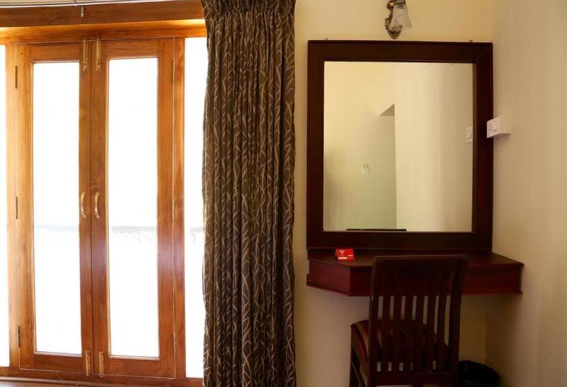 هتل Oyo Rooms Kotagiri Road Near Tea Factory Ooty