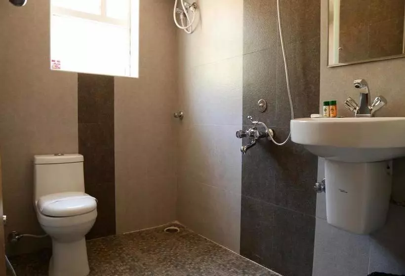 ホテル Oyo Rooms Kotagiri Road Near Tea Factory Ooty