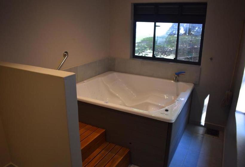 리조트 The Baths Natural Hot Springs