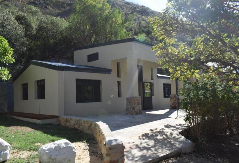 리조트 The Baths Natural Hot Springs