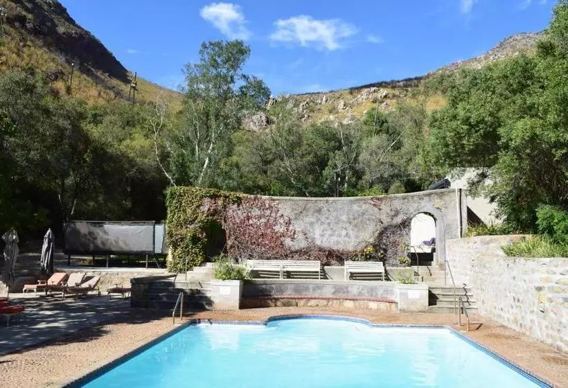 リゾートホテル The Baths Natural Hot Springs