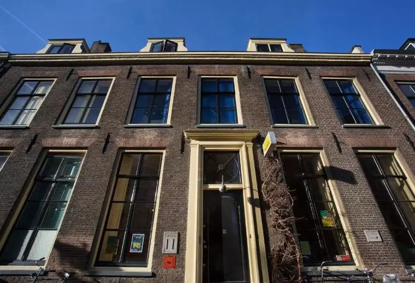 Strowis Hostel