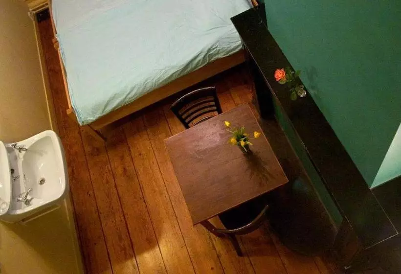 Strowis Hostel
